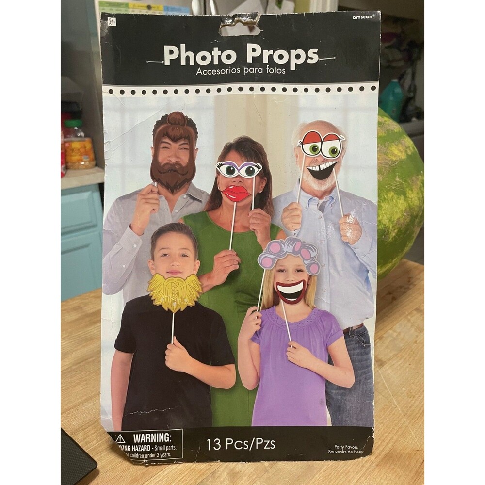Party Photo Props 13 Pieces Photo Booth Novelty Brand New